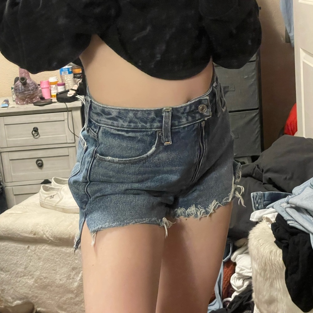 Abercrombie & Fitch high rise shorts